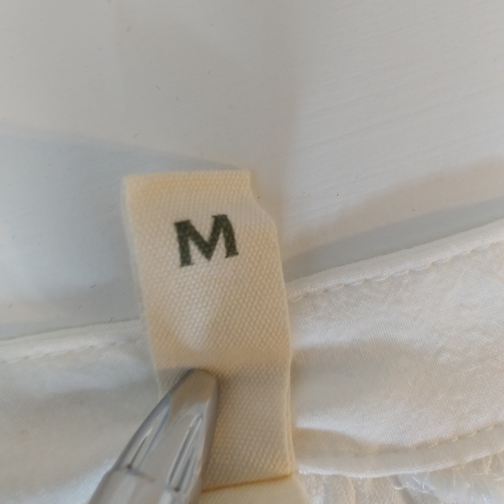 Anthro Tiny Button Down Embroidered Top Size M - image 7